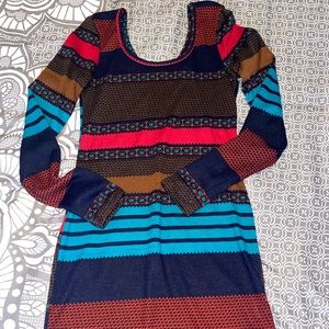 Derek heart fitted long sleeve dress!